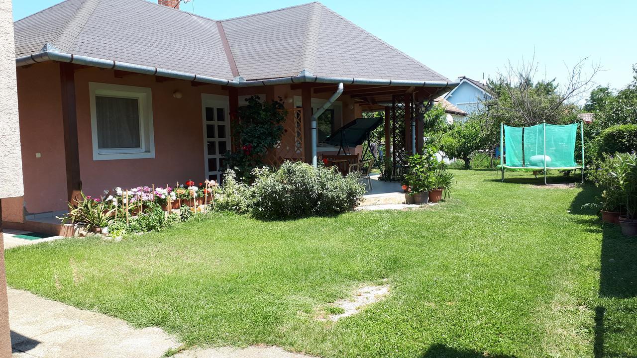 Nemeth Apartmanhaz Balatongyorok Exterior photo